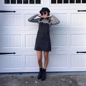 Meet your Posher, Claudia